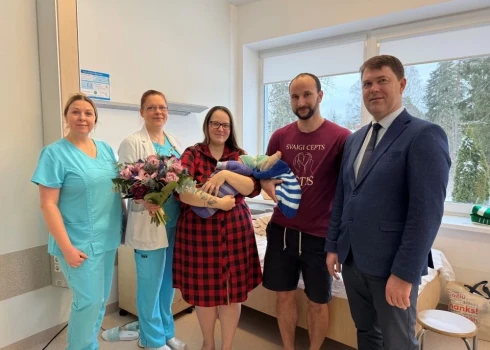 Близнецы — Кристс Уве и Анрийс Уго — родились в семье, где уже растут три ребенка.