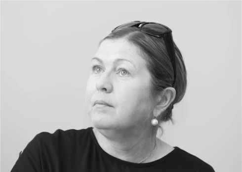 Mūžībā devusies rakstniece Nora Ikstena.