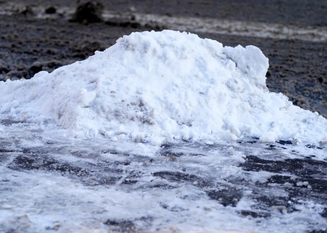 Вечером Латвию начнет пересекать обширная зона осадков