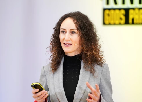 Tiesībsardze Karina Palkova.