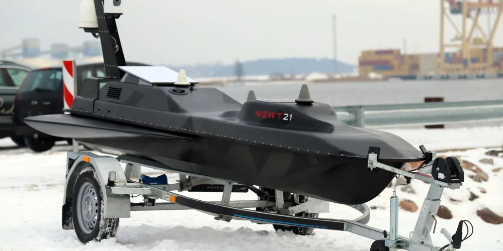 Ukrainas armijai nodots jau otrais Latvijā ražotais jūras drons "FOG".