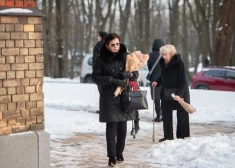 FOTO: tuvinieki un kolēģi atvadās no mūžībā aizgājušā profesora Valda Tēraudkalna