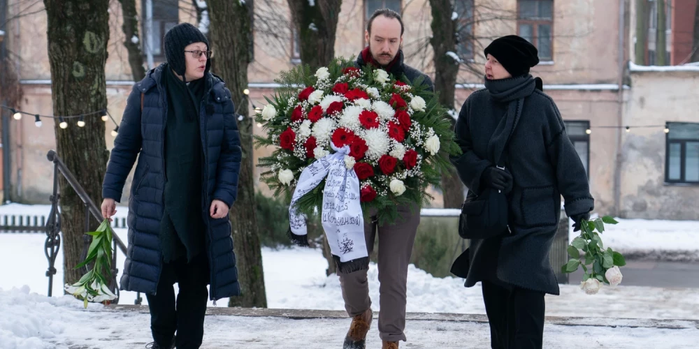 Tuvinieki un kolēģi atvadās no mūžībā aizgājušā profesora Valda Tēraudkalna.