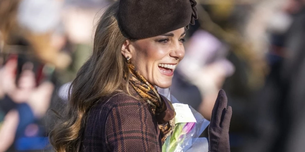 Keita Midltone pierāda — arī karaliskajai ģimenei netrūkst humora.