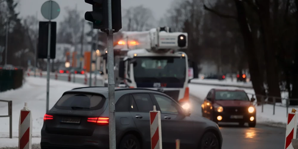 Nedarbojas luksofors Mūkusalas un Bauskas ielu krustojumā