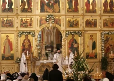 Православные празднуют Рождество - почему Латвия так и не сделала 7 января выходным