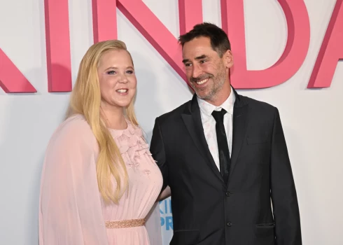 Eimija Šūmere ar vīru Krisu Fišeru bija precējusies septiņus gadus.