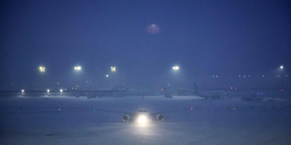 Orlī lidostā atcelti 40 lidojumi.