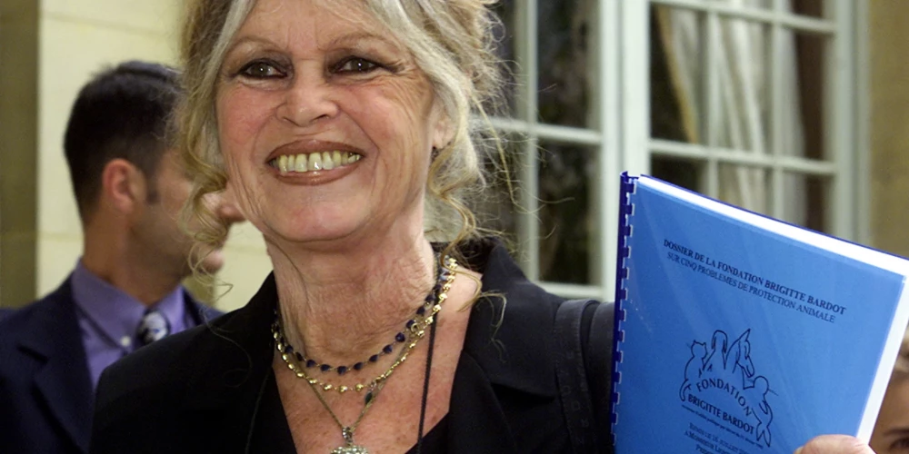 Brižitas Bardo nāves cēlonis bija vēzis.