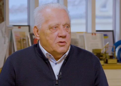 Andris Bērziņš -  Labklājības ministrs 1994 - 1995, Rīgas mērs 1997 - 2000, Ministru prezidents 2000 - 2002.