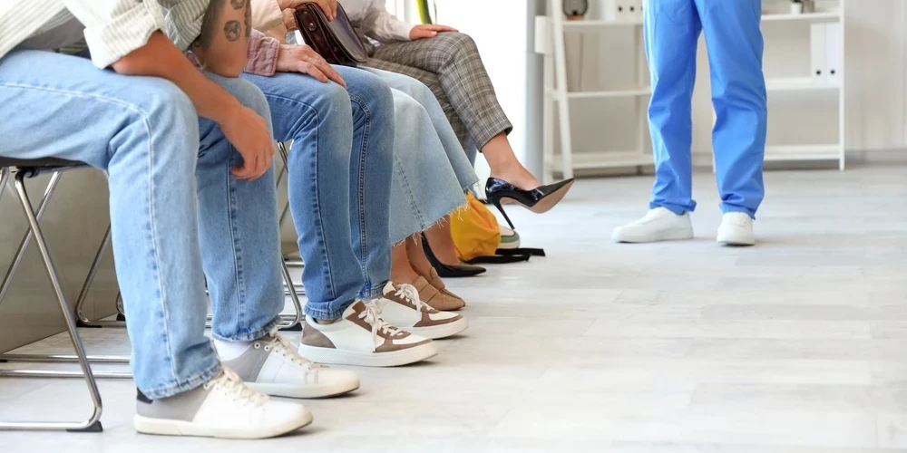 Слишком хитрым пациентам на двух стульях больше не усидеть.