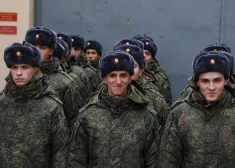 Analītiķi nosauc trīs iemeslus, kāpēc Putina armijas ofensīva janvārī "apsīkusi" 