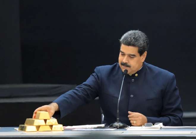 Pēc stāšanās amatā Venecuēlas diktators Nikolass Maduro uz Šveici nosūtīja zeltu 4,45 miljardu eiro vērtībā
