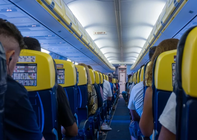 Lidmašīnā ir divas rindas, kurās labāk nekad nesēdēt: stjuarts atklāj iemeslus