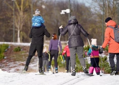 Svētku brīvdienās slēpošanas trasēs Latvijā – negaidīti liels apmeklētāju skaits