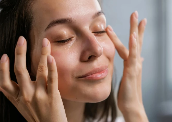 Vai kolagēna pulveri patiešām darbojas? Dermatologs atspēko izplatītu skaistumkopšanas mītu