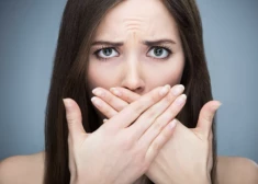 Kāpēc rodas nepatīkama smaka no mutes?