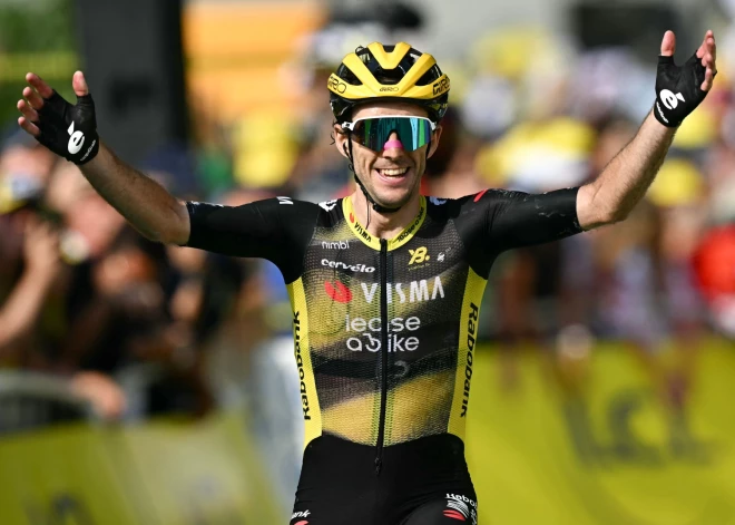 Prestižā velobrauciena "Giro d'Italia" čempions Jeitss negaidīti paziņo par karjeras beigām