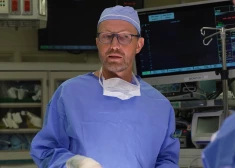 Ķirurgs Gundars Katlaps atklāj, no kādām milzu summām pacientiem nākas šķirties ASV