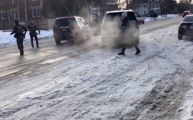 Brīdis pēc letālajiem šāvieniem.