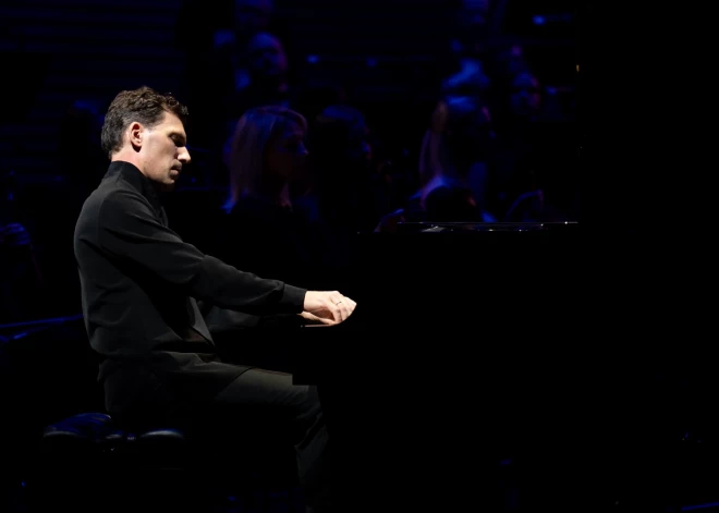 Zvaigžņu festivālā pie klausītājiem atgriezīsies viens no spožākajiem Latvijas pianistiem – Reinis Zariņš