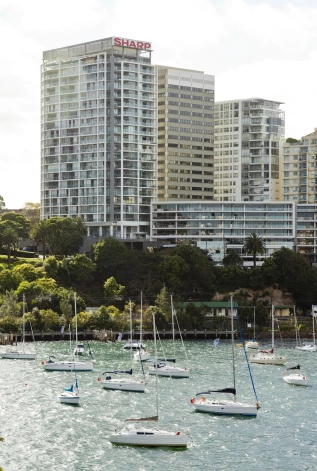 Ēku kompleksā Sidnejā Nikolai Kidmenai un Kītam Urbanam pieder seši dzīvokļi! No turienes paveras skaists skats uz populāro Sidnejas ostu.