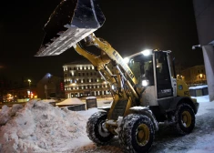 "На твердую семерку": в Рижской думе признали, что идеальной уборки снега не будет