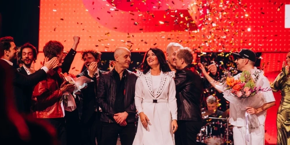 „Muzikālā banka 2024” laurus plūca Antras Stafeckas, Ingara Viļuma un apvienības „Jumprava” kompozīcija „Baltu dzīvi nodzīvot”.