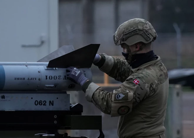 Dānija draud šaut pa amerikāņu karavīriem, ja tie mēģinās sagrābt Grenlandi