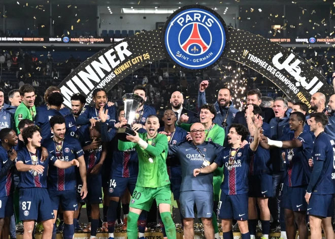 Parīzes "Saint-Germain" izcīna Francijas Superkausu, pēcspēles sitienu sērijā pieveicot Marseļas "Olympique"