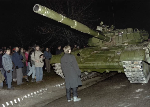 В январе в Вильнюсе советскими войсками проводились захваты узлов связи и гражданских объектов.