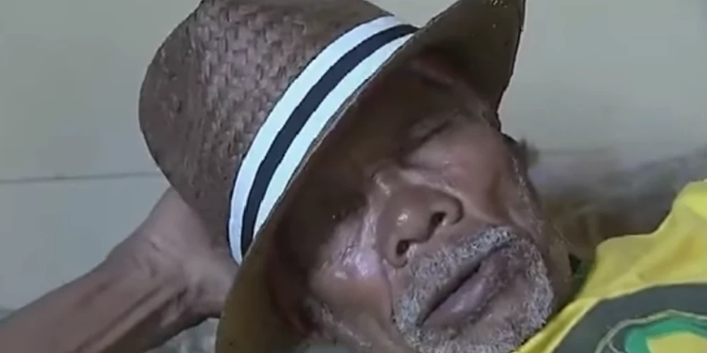 Jans Stēnbergs, kuru vietējie dēvēja par "tēvoci Janu" (ekrānuzņēmums no video)