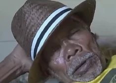 Uzreiz pēc 121. dzimšanas dienas miris, iespējams, vecākais cilvēks pasaulē: "tēvoci Janu" astma pieveica pēc 107 gadu ilgas pīpēšanas