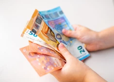 Тридцатку за десятку! В Валмиерском крае школьникам платят за отличные оценки