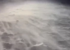 VIDEO: Allažu pagastā iemūžināta reta un iespaidīga dabas parādība – sniegvilksnis