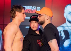 FOTO: cīkstoņi gatavi cīņai – aizvadīta BAZARA 0 Fight Club III svēršanās