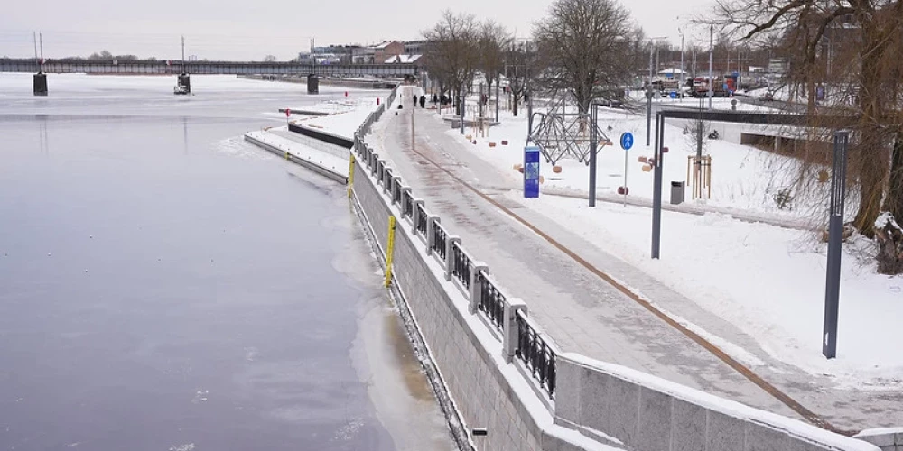 В Риге после двухлетней перестройки открыли 2-километровую набережную на Мукусалас.