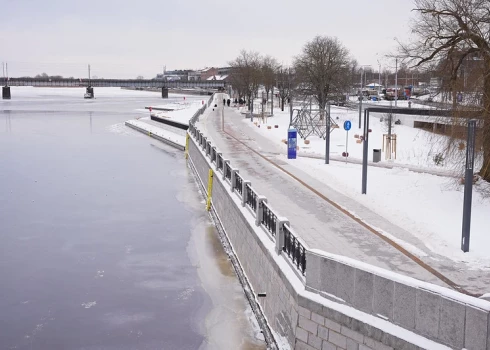 В Риге после двухлетней перестройки открыли 2-километровую набережную на Мукусалас.