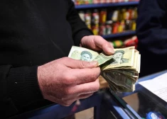 Отдадут ли аятоллы власть в Иране? Объясняет востоковед Михаил Бородкин