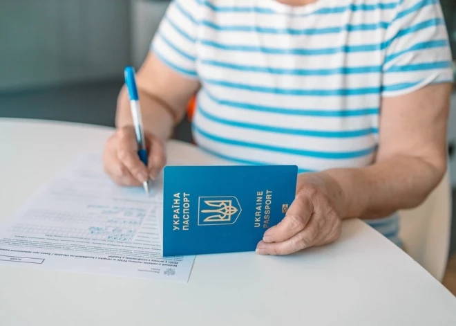 Киев не разрешил украинцам брать гражданство Латвии как второе