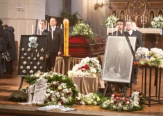 ФОТО: в Рижском Домском соборе простились с мужем Вайры Вике-Фрейберги Имантом Фрейбергсом