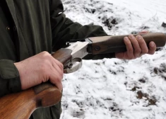 Medībās Vācijā 22 gadus vecs jaunietis nejauši nošāvis paziņu