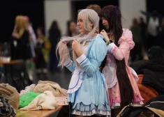 FOTO: Ķīpsalu pārņēmuši spilgti anime tēli – tā aizritēja "WinterCon X" pirmā diena