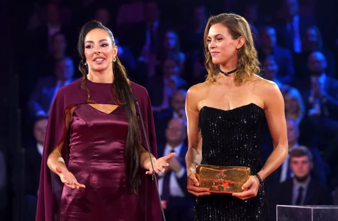 На днях Анастасия Самойлова и Тина Граудиня получили «Премию Трех звезд» в номинации «Малая спортивная команда года». 