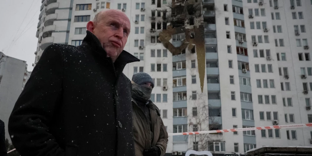 Lielbritānijas aizsardzības ministrs atklāti nosauc Putinu par kara noziegumu simbolu.