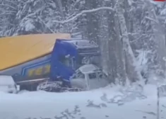 VIDEO: smaga avārija Tukuma novadā: bojā gājuši trīs cilvēki, satiksme bloķēta