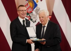 Ринкевич поздравил Раймонда Паулса с 90-летием: "Он для Латвии - больше, чем композитор"