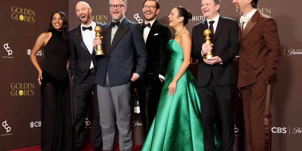 Slavenības pulcējas "Zelta globusa" ceremonijā.