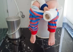 Atkal bērnudārzā vēdera vīruss... Kas tie par vīrusiem un cik ilgi jāārstē?