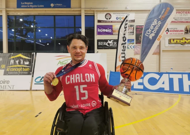 Ratiņbasketbols izglāba viņa dzīvi. "Mans uzdevums nav žēloties," saka Kārlis Gabranovs